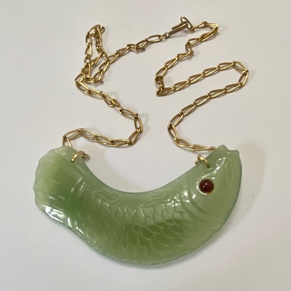 Vintage, 4.5in Carved Fish Jade  Necklace - Picture 5 of 10